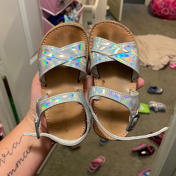 Freshly Picked sandals - Picture 1 of 3